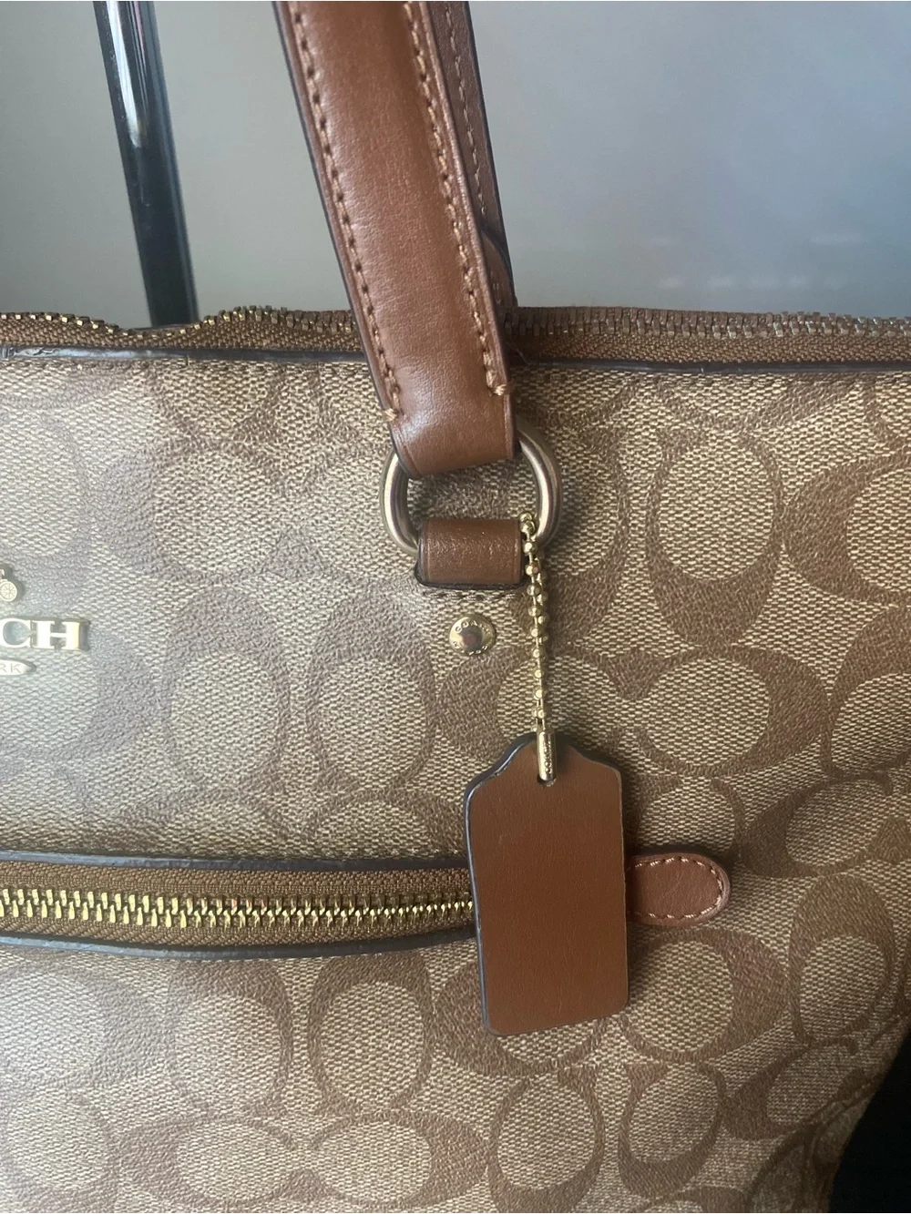 Coach this preloved